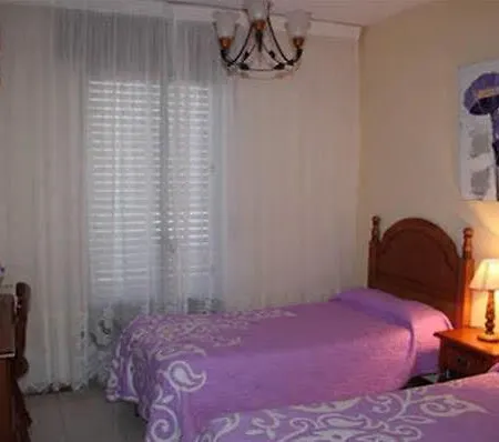 Hotel Flor De Quejo 2*